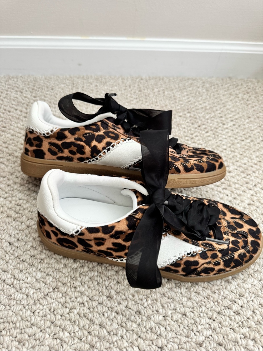 Universal Thread - Leopard Print Women's Sneakers with Satin Ribbon Laces (6) - Picture 2 of 7